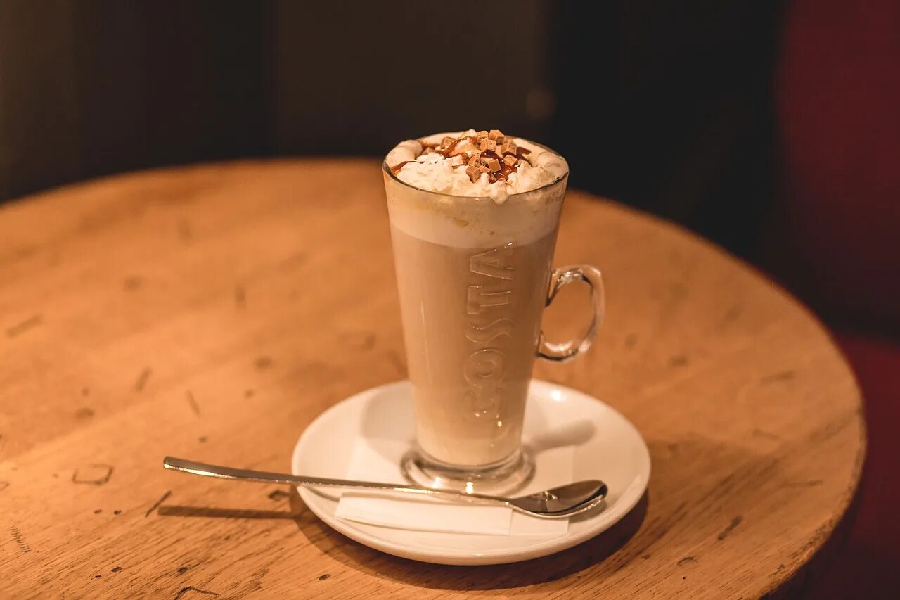 Кофе со. Фраппе (frappé). холодный кофе фраппе. фраппе латте кофе. раф кофе фраппе.