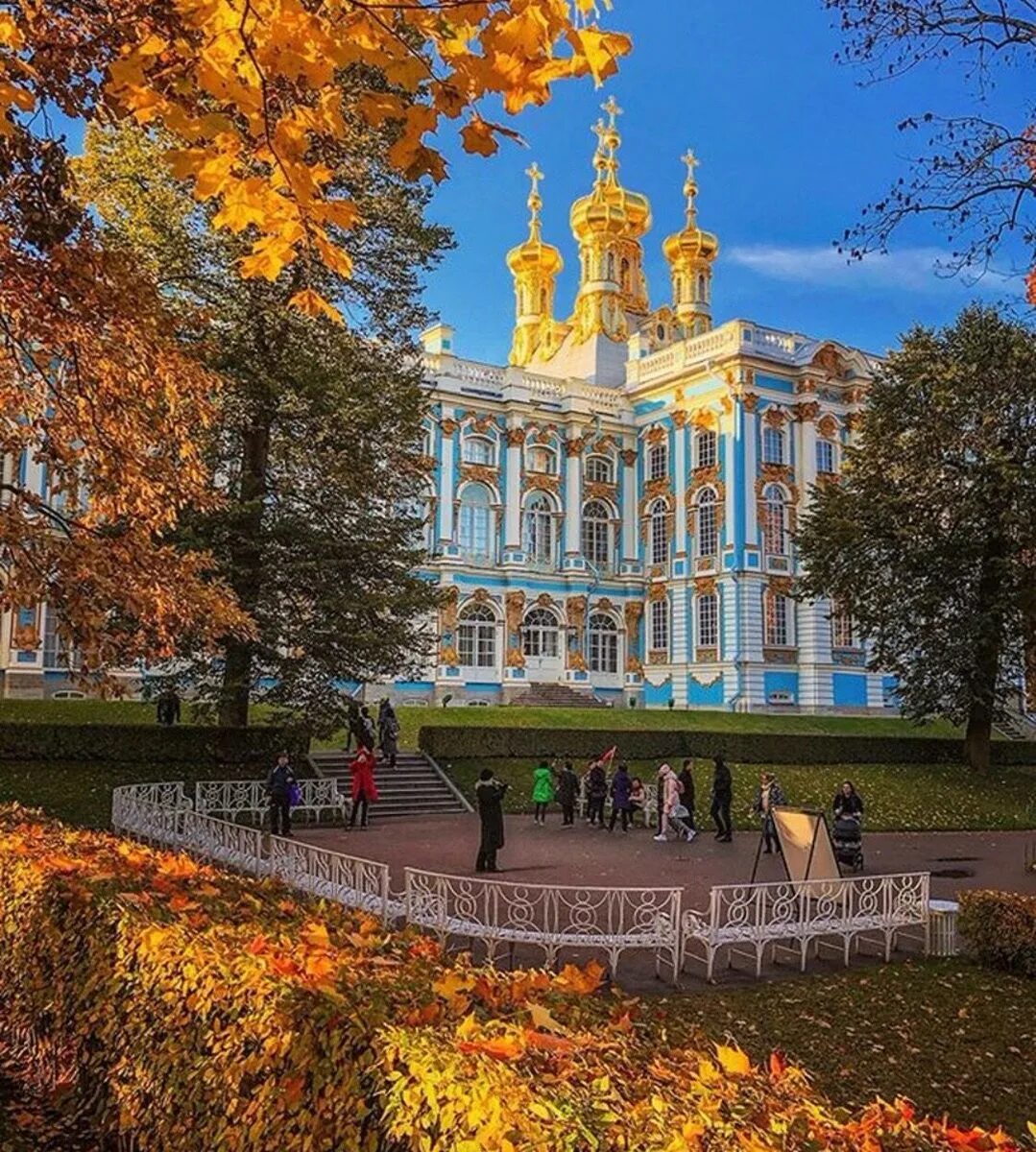 Писатели город пушкин. Пушкин Царское село Санкт-Петербург. Екатерининский дворец в Царском селе. Питер Пушкин Царское село. Царское село (музей-заповедник).