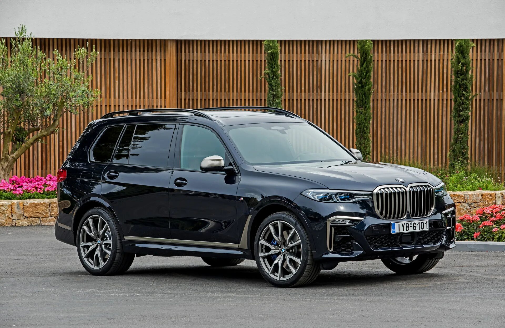 БМВ x7 m50d. BMW x7 m50d черный. БМВ x7m 2020. BMW x7 m50 Black. X7 m50d