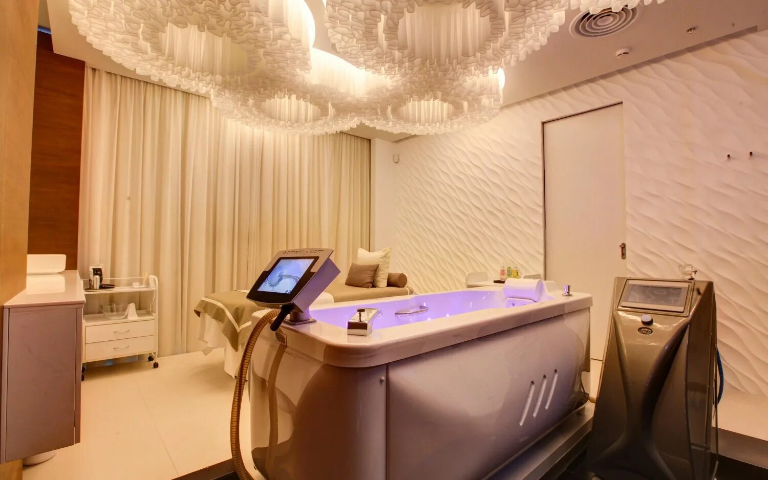 Enhel wellness spa dome. Enhel medical wellness dome. Enhel wellness spa dome. Энхель спа. Enhel wellness spa dome.