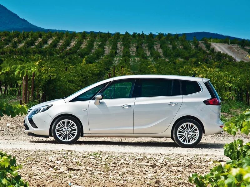 Opel Zafira Tourer 2012. Опель Зафира Tourer. Опель Зафира 2012. Опель Зафира Турер 2015.