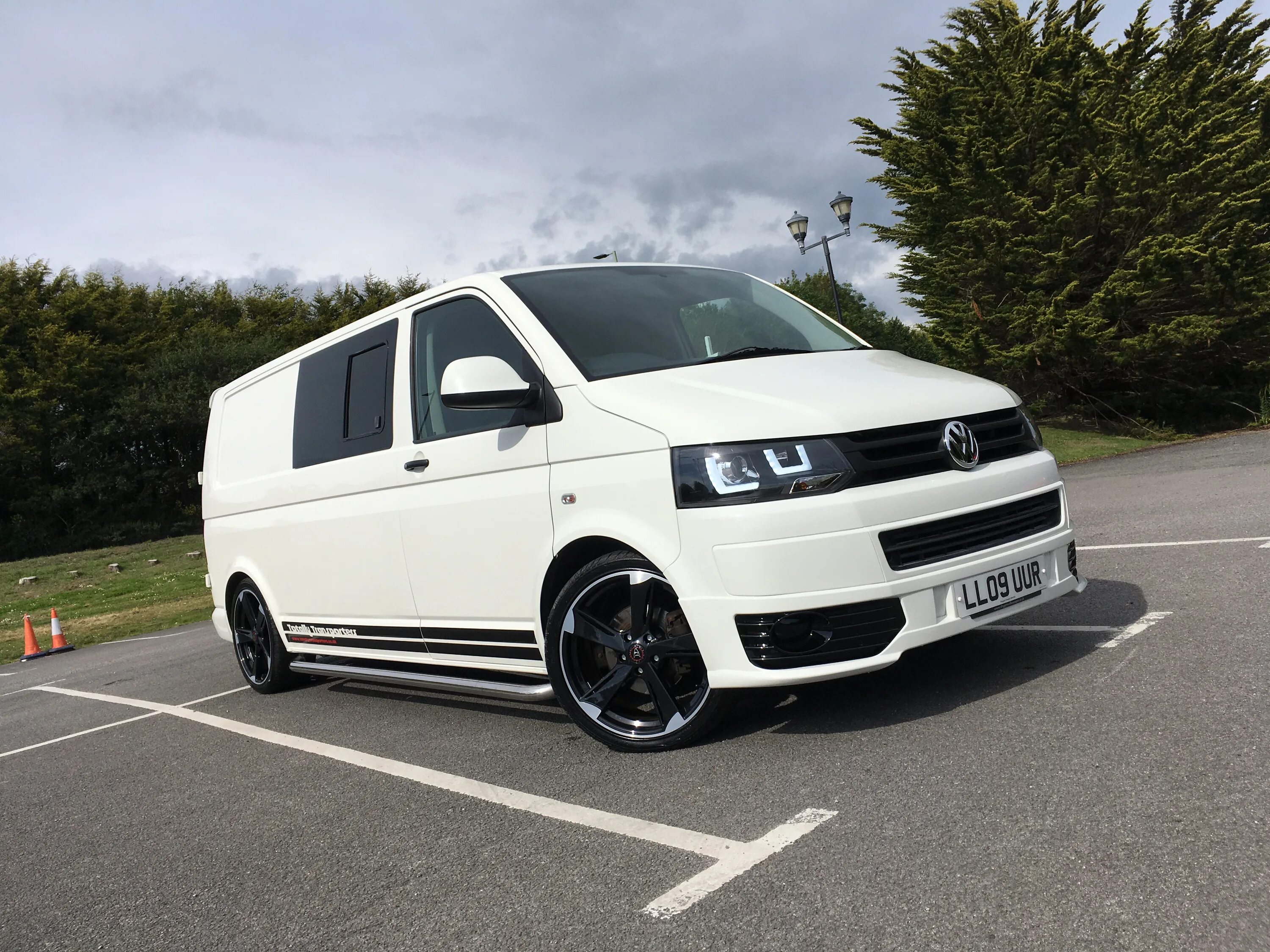 Фольксваген транспортер т5 2012. Фольксваген транспортер 2000. Wv t 5. Vw t5 transporter multivan. Фольксваген транспортер т5 минивэн.