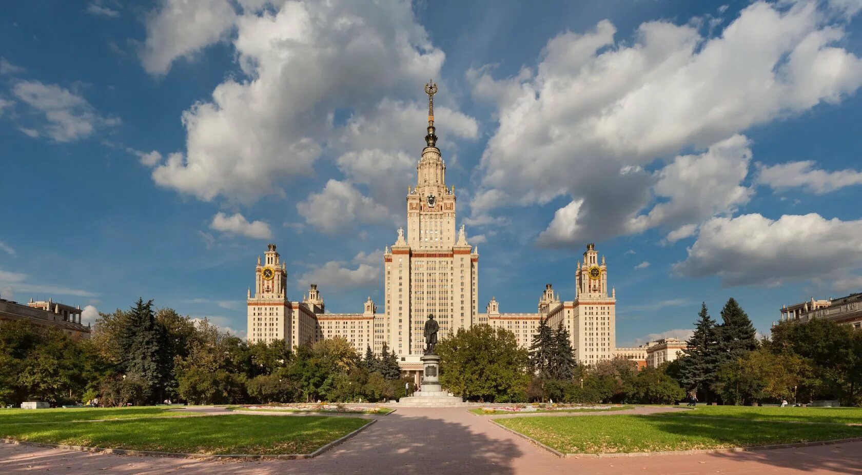 Вес мгу. Московский государственный университет имени м.в.Ломоносова，МГУ. МГУ Ломоносова Москва. Сталинский Ампир МГУ. Ломоносов университет в Москве.