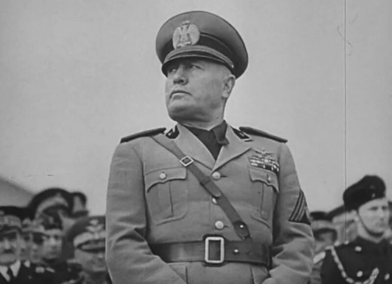 так называли в италии диктатора муссолини. бенито муссолини 1930. так называли в италии диктатора муссолини. «доктрина фашизма». диктатура муссолини.
