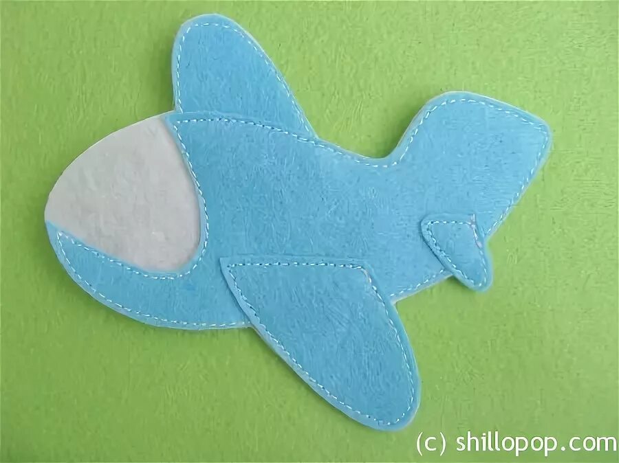 Игрушки из фетра самолет. Самолет из фетра поделка. Самолет из фетра. Объемный самолет из фетра. Самолет из фетра.