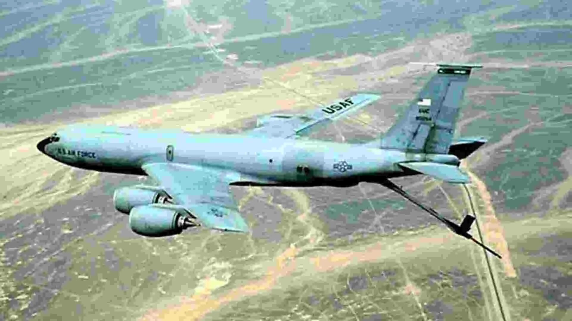 F9f-2 panther. Наблюдательный самолет. Lockheed u-2 dragon lady. Бомбардировщик сша b2. Самолет avro 707.