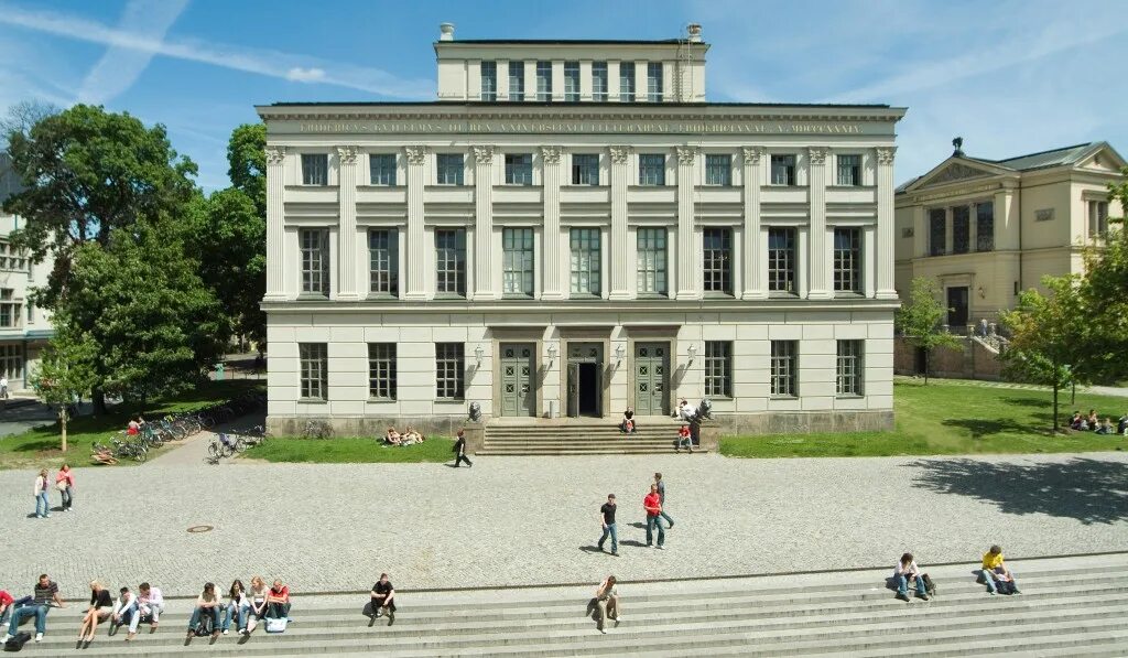 Martin university. Martin university. Университет галле-виттенберг. Martin university. Martin university.