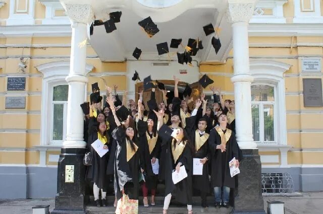 Почти 200 выпускников РГУ будут сдавать госэкзамены в других вузах - Общество - 