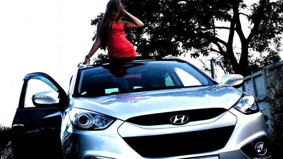 Ляйсан авто. Hyundai ix35 girls. Девушка на Hyundai ix35. Девушка и Солярис. Девушка и Хендай Элантра.