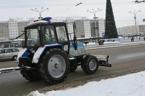 Полицейский трактор