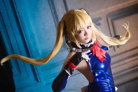 Rose cosplay
