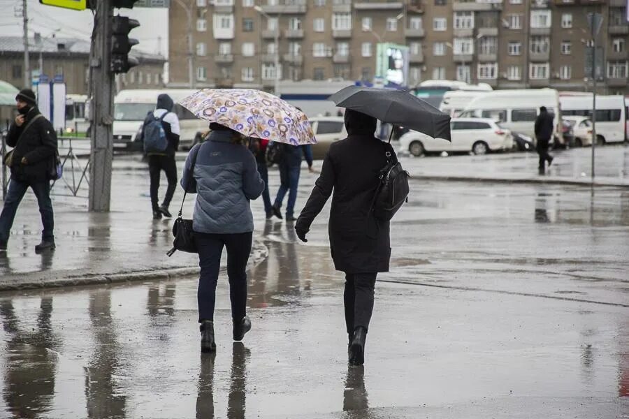 Похолодание в Новосибирске. Похолодание ливень. Азов дождь. Похолодание в мае.