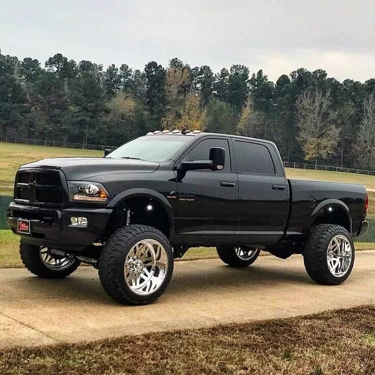 Какой пикап лучше выбрать отзывы. Додж рам дизель пикап. dodge ram pickup truck. dodge ram lifted. dodge ram cummins.