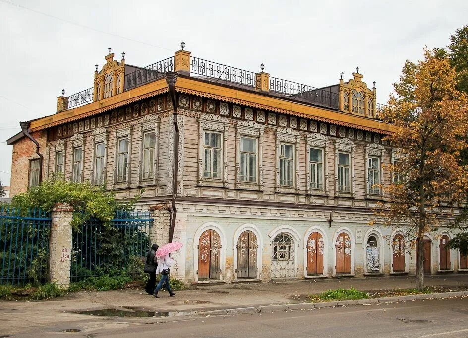 Воскресенская набережная 8 йошкар ола. Дом купца пчелины города йошкар олы. Ук уютный дом йошкар ола. Дом купца булыгина в йошкар-оле. Усадьба пчелина йошкар-ола.
