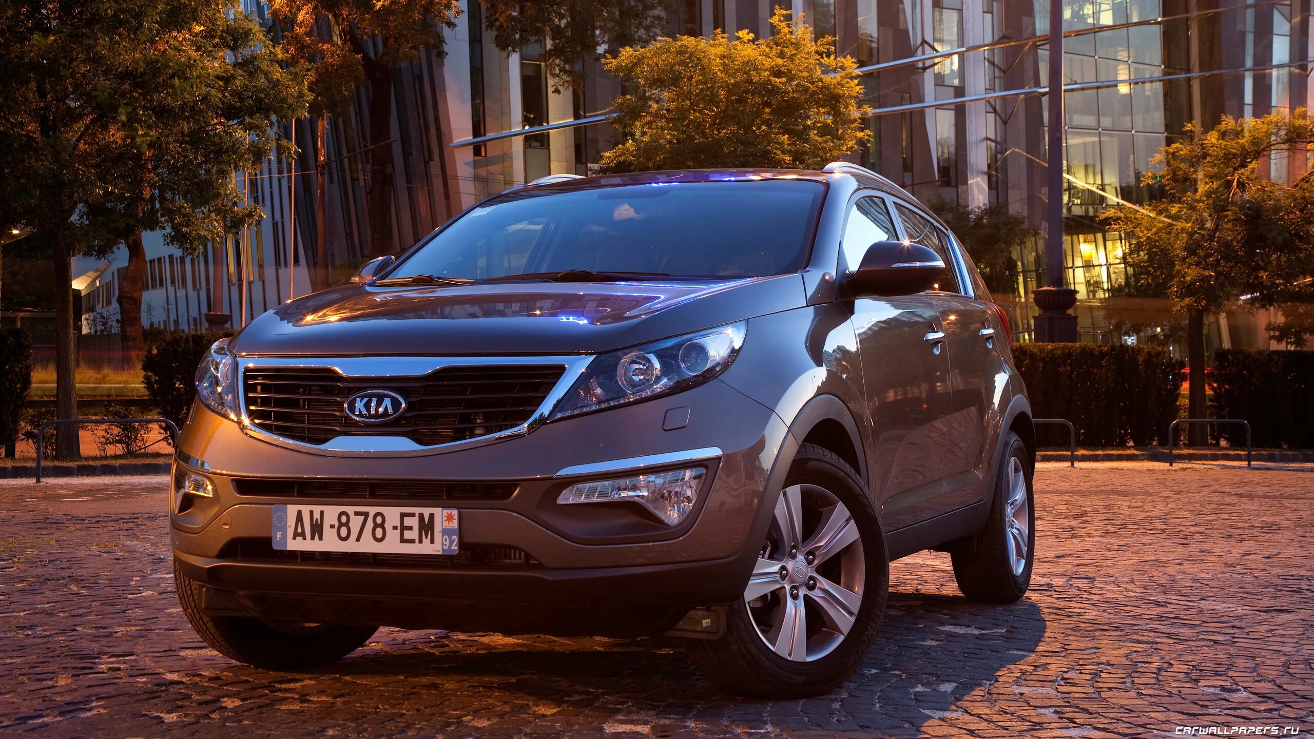 Иномарки кия. Kia Sportage 3. Kia Sportage 2013. Киа Спортейдж 2011. Киа Спортейдж 2013.