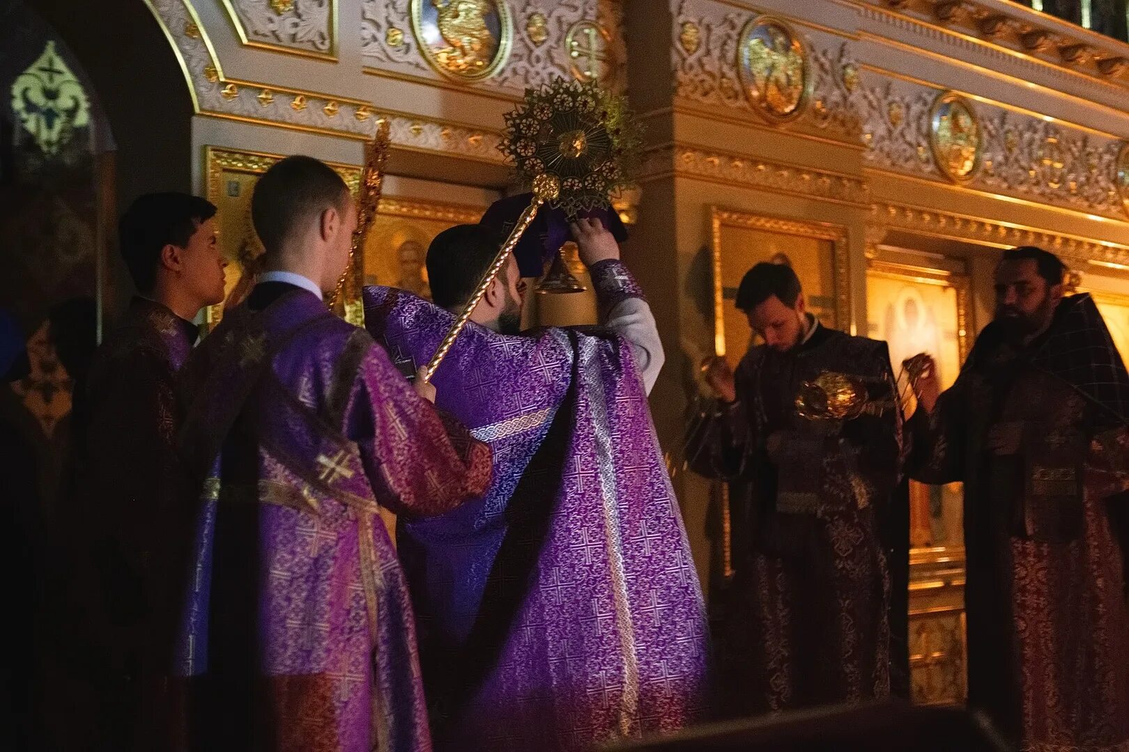 Православное богослужение вечерня. Настоятель Пятигорского Спасского храма. Вечернее ьогослужения 02 05 22. Соборный хор Пятигорской и Черкесской епархии Нальчик 13 июля. Пятигорская и Черкесская епархия православная выставка 2022.