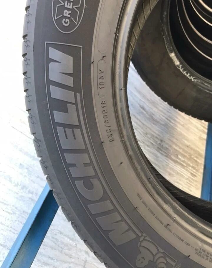 Летние шины michelin latitude. Michelin Latitude Sport 3. Мишлен 235/60 r 18 Latitude Sport 3. Michelin Latitude Sport 225/60 r18. 225 60 18 Michelin Latitude Sport.