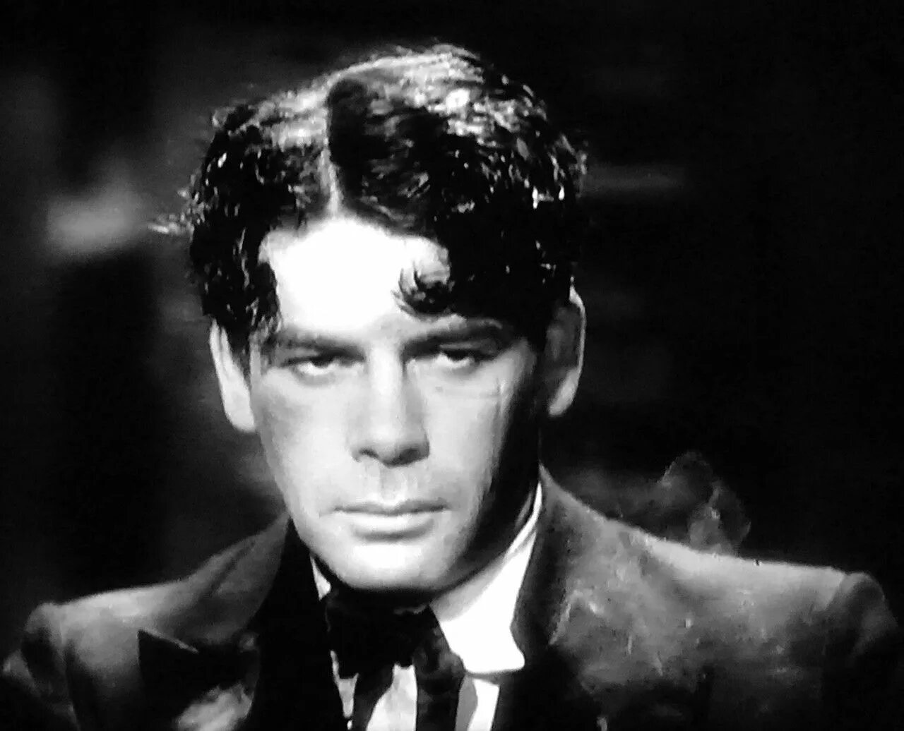 Лицо со шрамом 1932. Тони камонте. скарфейс 1932. «лицо со шрамом» (scarface), 1932. scarface фильм 1932.