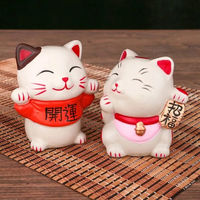 Сувенир Манэки нэко. Японские кошки Манэки-нэко. Манеки неко Япония. Японская кошка сувенир.