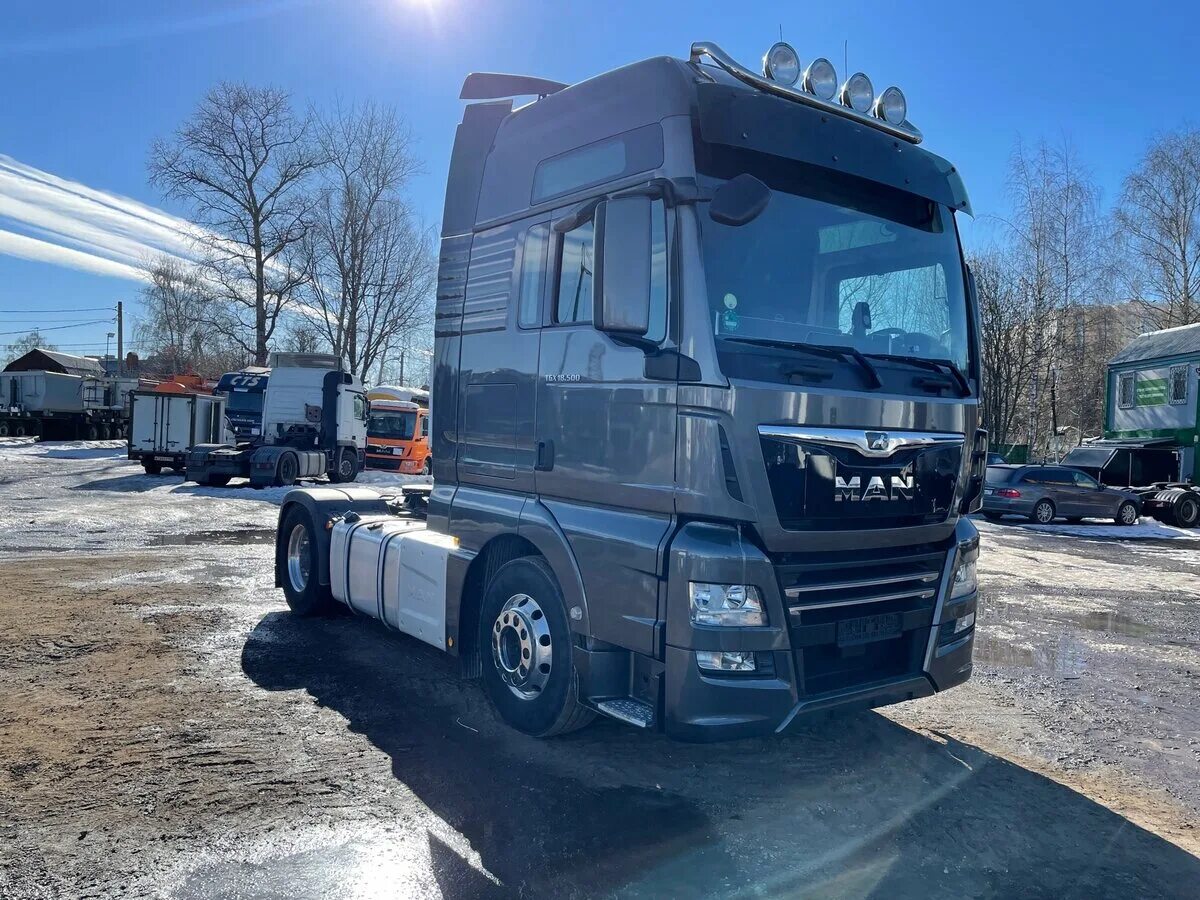 Man tgx 2021 седельный тягач. Тягачи ман 33463. Новый ман тгс 2020. Man tgx 2017. Купить ман в ростовской области новый.