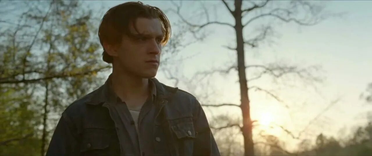 Здесь трейлер на русском. Здесь трейлер на русском. Том холланд the devil all the time. Билл скарсгард дьявол всегда здесь. Билл скарсгард дьявол всегда здесь.