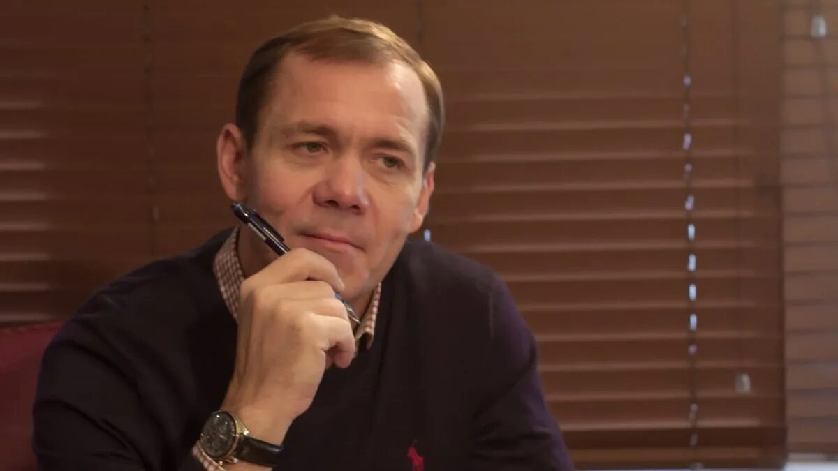Продюсерский директор. Директор твк востров.
