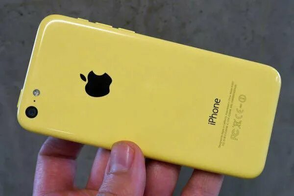 Фотопост: смотрим на iPhone 14 в желтом цвете + новые чехлы Apple