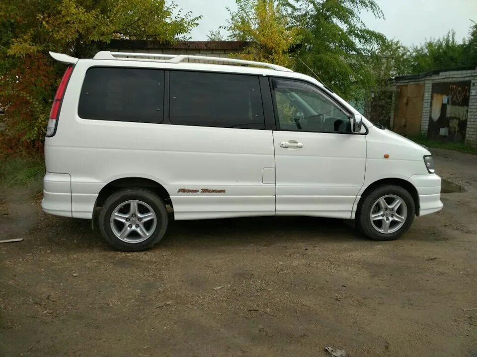 Toyota Ace Noah. Toyota Town Ace. Тойота Таун айс Ноах. Тойота Таун айс микроавтобус.