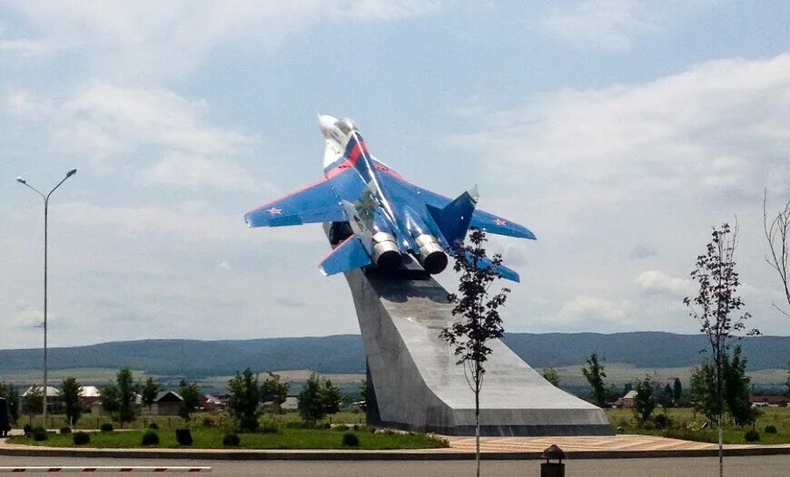 пилот авиакомпании ютэйр. с. аэропорт магас. с. аэропорт назрань магас.