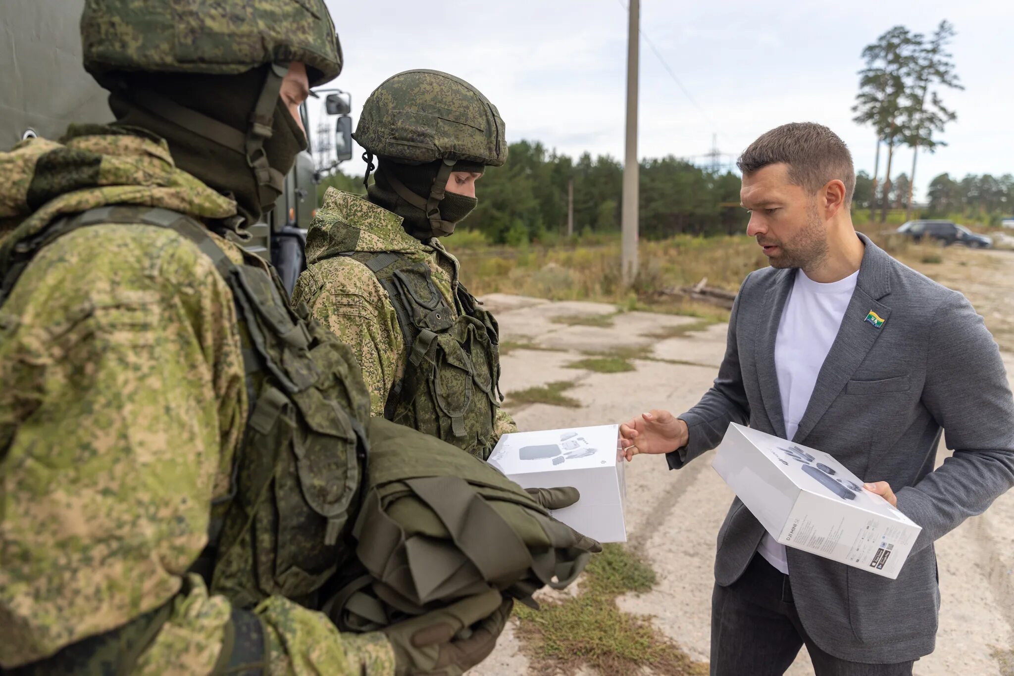 Носилки для эвакуации раненых. Носилки военные. Беспилотник для эвакуации раненых. Мухаммадсобир файзов ранен