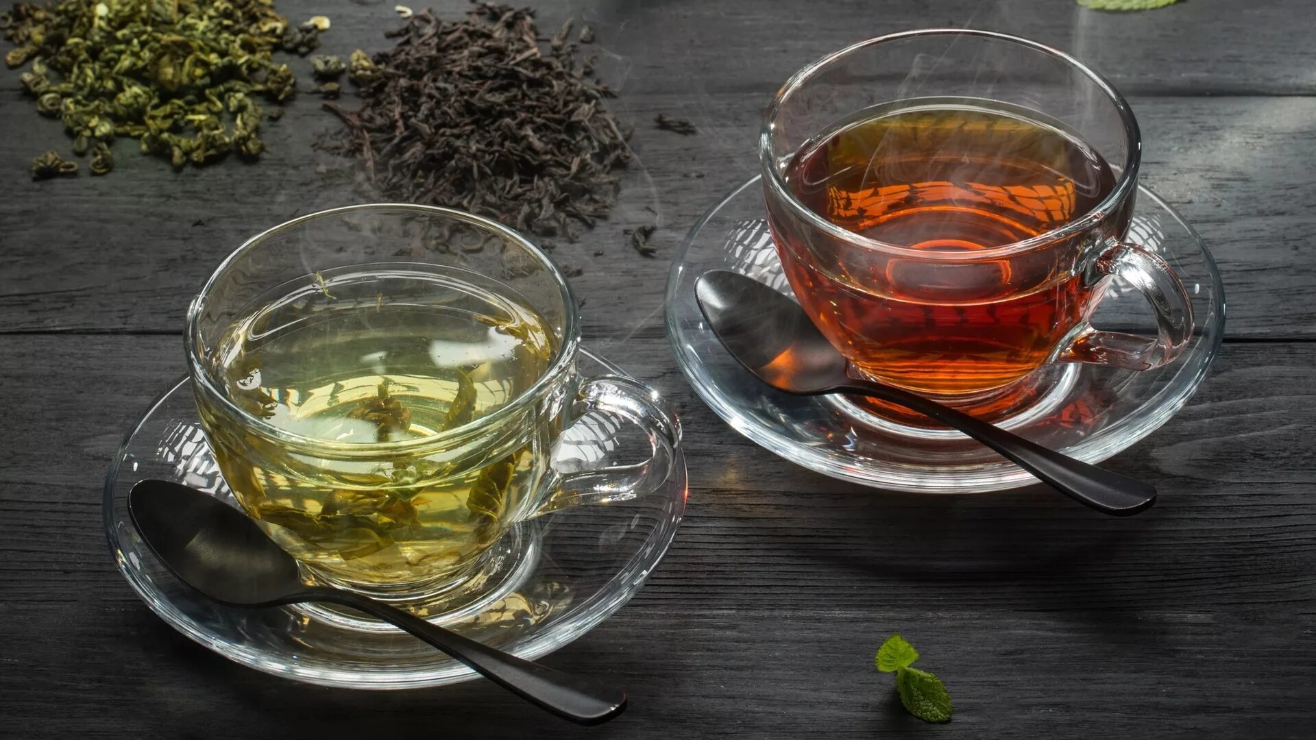 Чай с сахаром в пост пить можно. Черный и зеленый чай. Зеленый чай. Чашка чая. Чай черный.