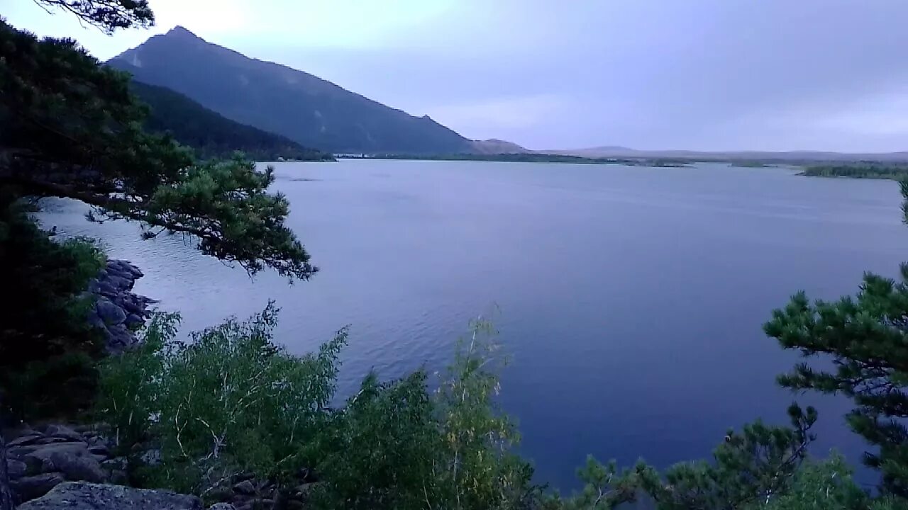 Озеро бурное дорога. Озеро большое Чебачье Боровое. Озеро Малое Чебачье Казахстан. Курорт Боровое Казахстан Чебачье озеро. Оз Малое Чебачье Боровое.