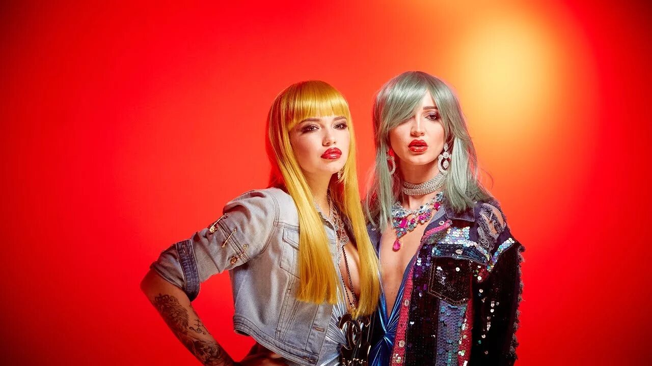 Нам будет жарко. Открытки жара. Бузова оголила бюст в клипе. Нам будет жарко. Нам будет жарко.