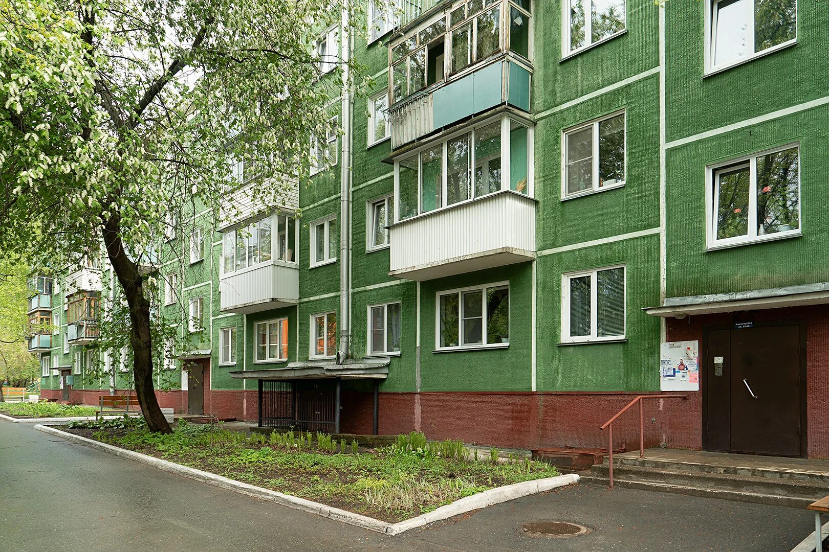 М фото. Академгородок новосибирск академическая 37. 1комнатнве квартиры в академгородке. Квартира верхняя зона академгородка. Новосибирск ильича 3.