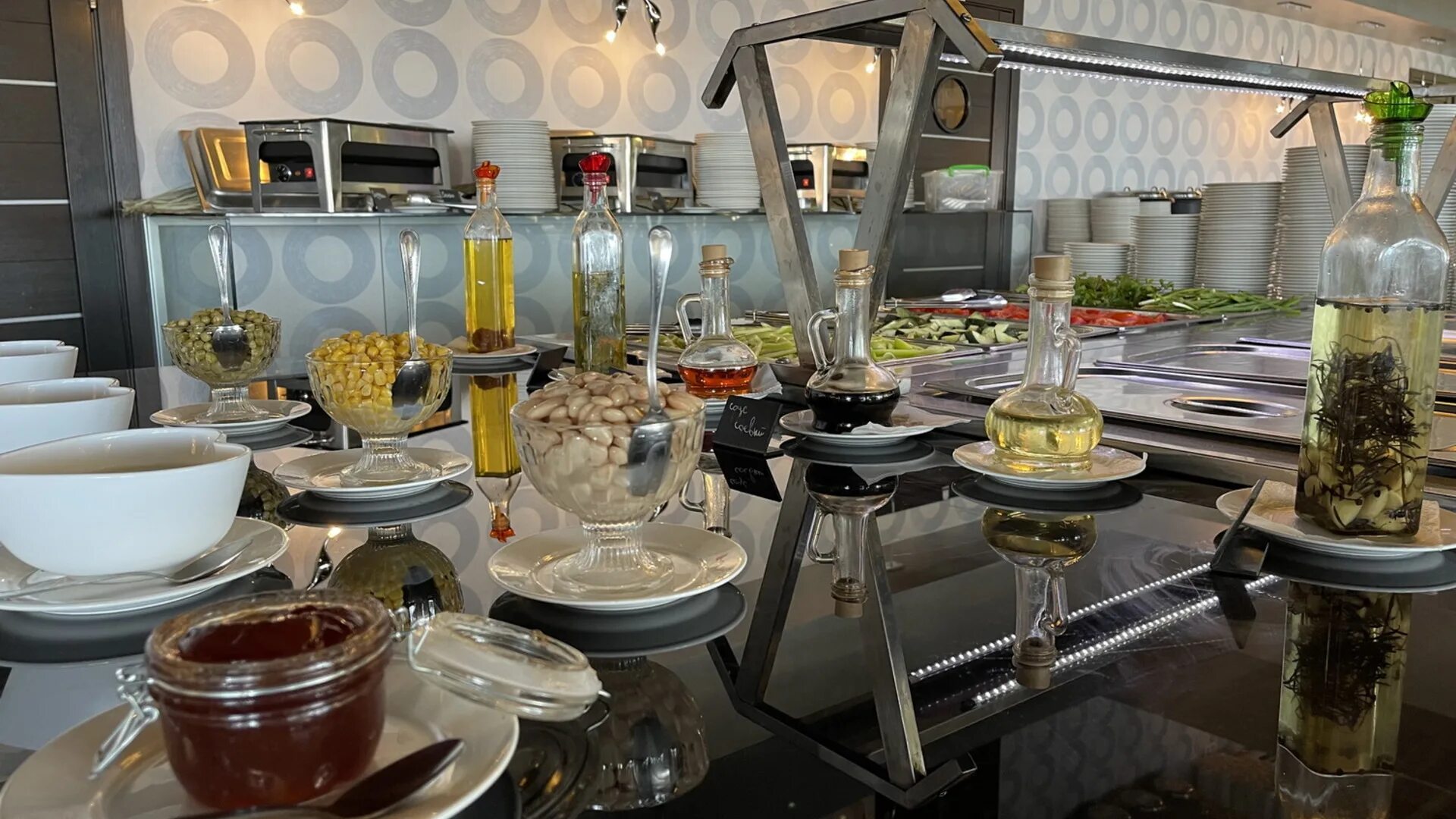 Жоэквара отель абхазия бассейн. Жоэквара отель абхазия гагра. Жоэквара 4 гагра абхазия. Отель жоэквара. Абхазия гостиница жоэквара.