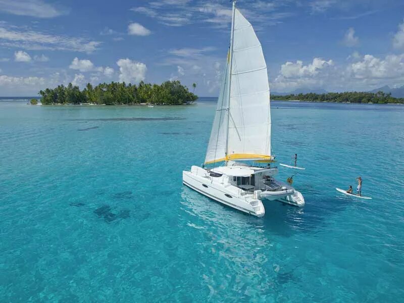 Яхта катамаран lagoon 52. Сейшелы на катамаране. Catlante 600. Острова сейшелы катамараны. Сейшелы на катамаране.