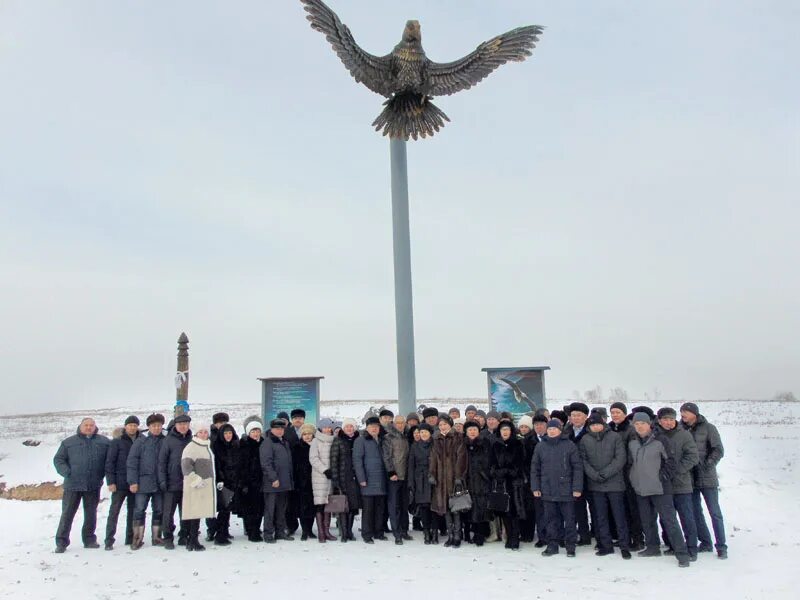 Колесо обозрения свирск. Сколько градусов в свирске. Свирск презентация. Поселок свирск. Колесо обозрения усолье сибирское.