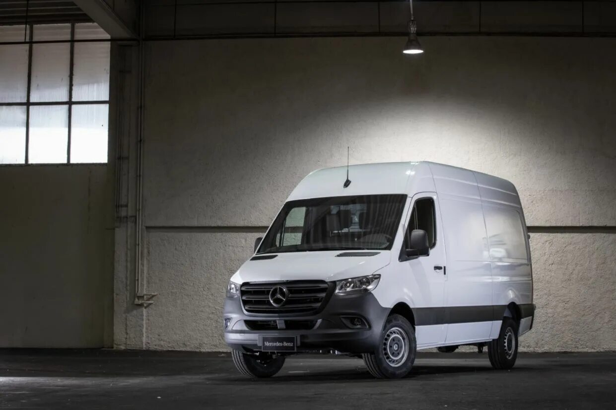 Мерседес спринтер 2020. Мерседес Бенц Спринтер 2020. Mercedes Benz Sprinter 2021. Мерседес Спринтер 2020 фургон. Mercedes Benz Sprinter 2020 Грузопассажирский.