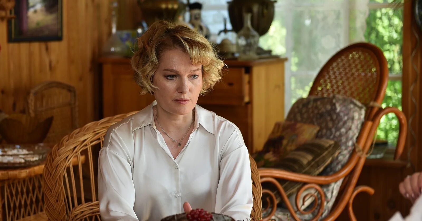 Толстоганова в главной роли список. Виктория толстоганова сериал. Следователь тихонов сериал ефремов. Толстоганова. Виктория толстоганова в фильме на безымянной высоте.