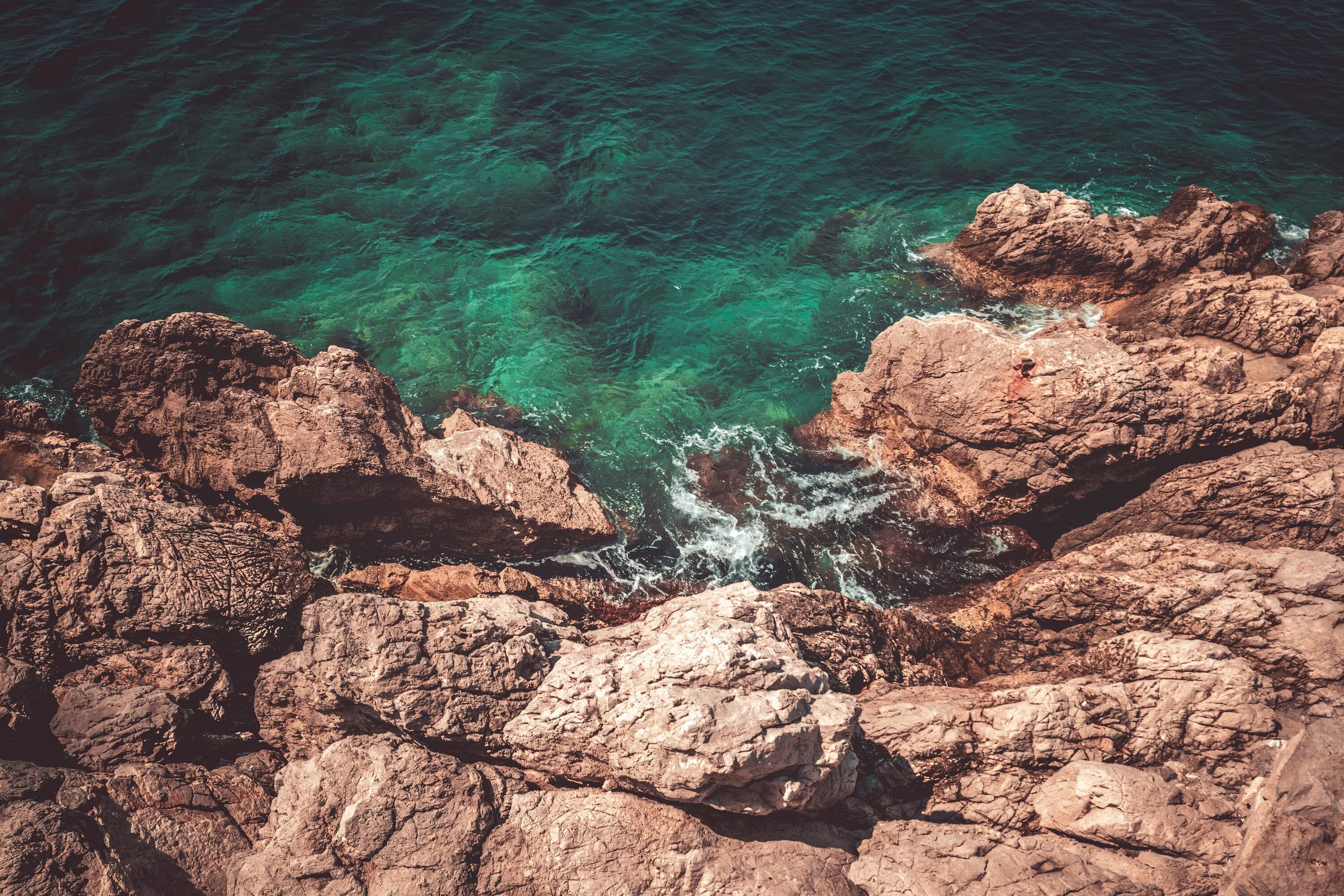 Море скалы вид сверху. Океан вид сверху. Море Эстетика. Вид на море. Coast water