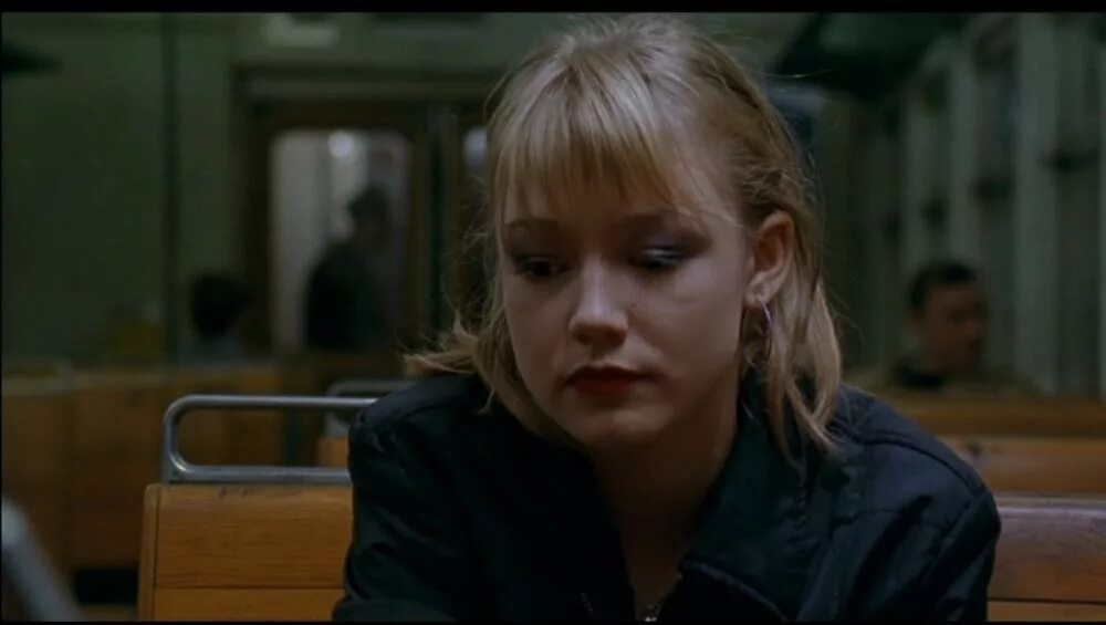 Нужные люди 2002. Оксана акиньшина лиля навсегда. лиля навсегда 2002. оксана акиньшина лиля. оксана акиньшина 2002.