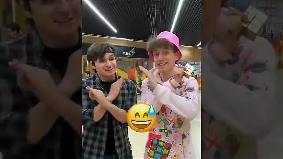Сивчик кубики рубики. Песня поют кубики. Дим димыч сивчик. Дим димыч самый крутой кубики кубики поет. Кубики рубики.