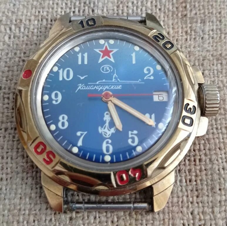 Часы восток командирские капитан подводной лодки. Часы восток командирские амфибия антимагнитные подводная лодка. Часы восток командирские подводная лодка. Восток подводная лодка. Восток подводная лодка.