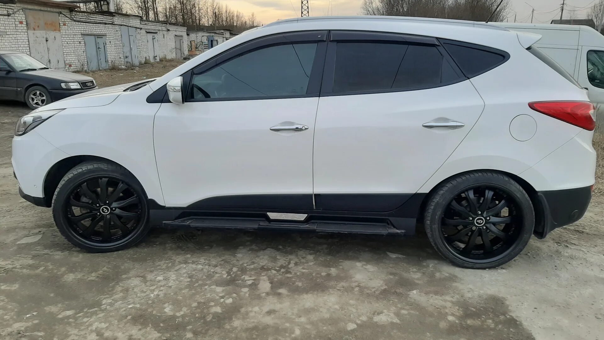 Литье хендай ix35. Диски hyundai ix35 r18 оригинал. Ix35 hyundai диски колесные. Диски хендай 35. Диски хендай 35.