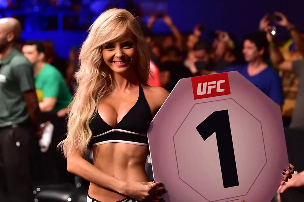 Девушки октагон герл ufc. Юфс герл. Юфс герлз. Ринг герл юфс. Карли бейкер ринг герл.
