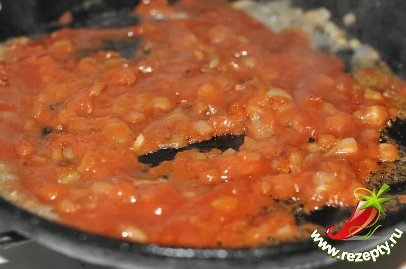 Котлеты в подливе. Подлива для котлет с томатной пастой. Митбол маринара. Говядина в томатном соусе с карри. Подлив для котлет с томатной пастой мукой.