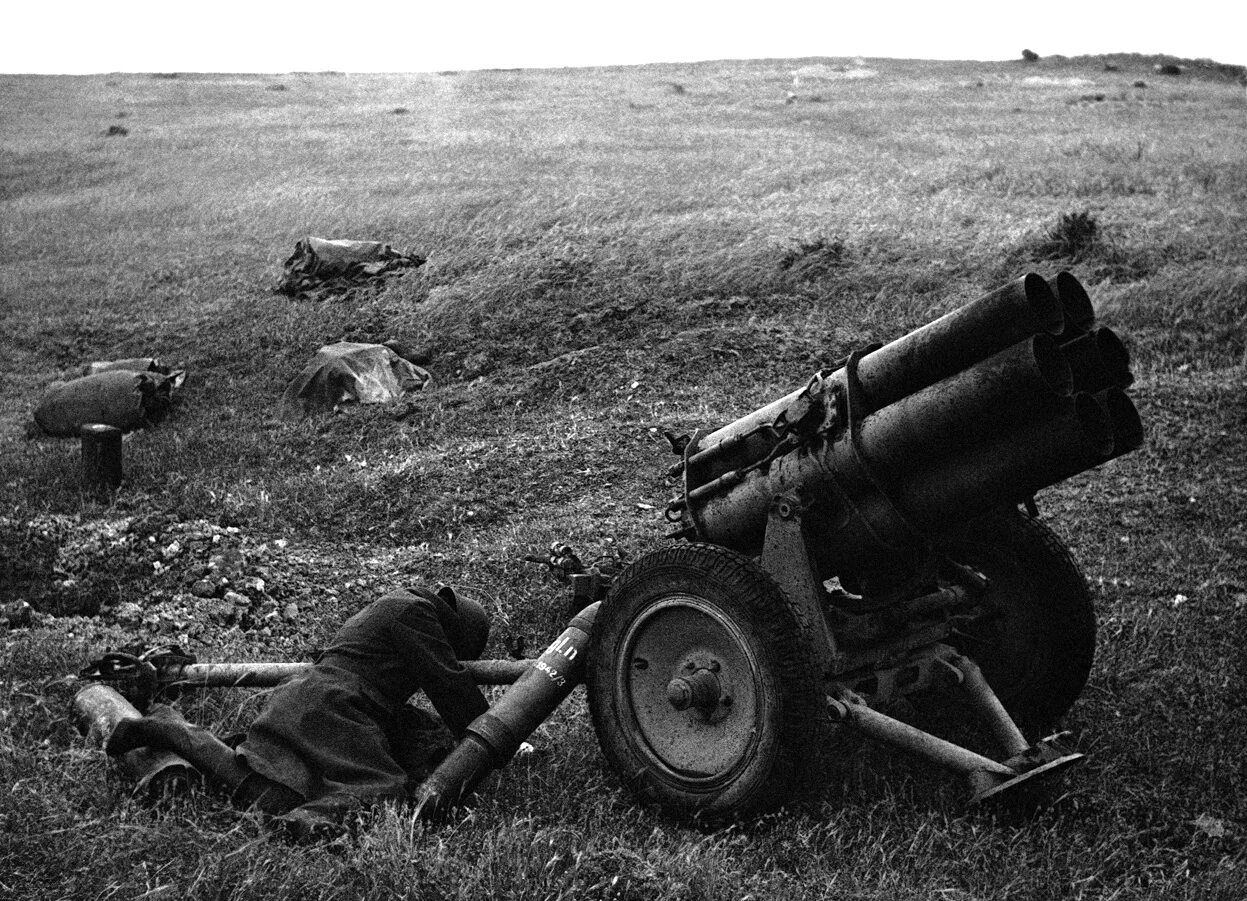 Фотографии второй мировой войны. Немецкий шестиствольный миномет Небельверфер 41. Реактивный миномет Небельверфер. Небельверфер 1945. Немецкий многоствольный миномет второй мировой войны.