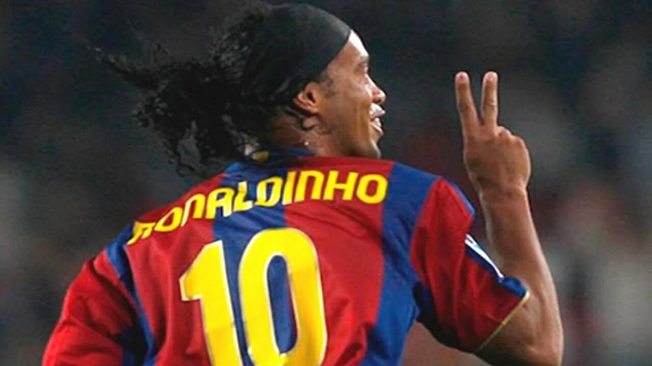 Как выглядит роналдиньо в 2025 Ronaldinho is still very much a City target, insists Eastlands chief Daily Mail