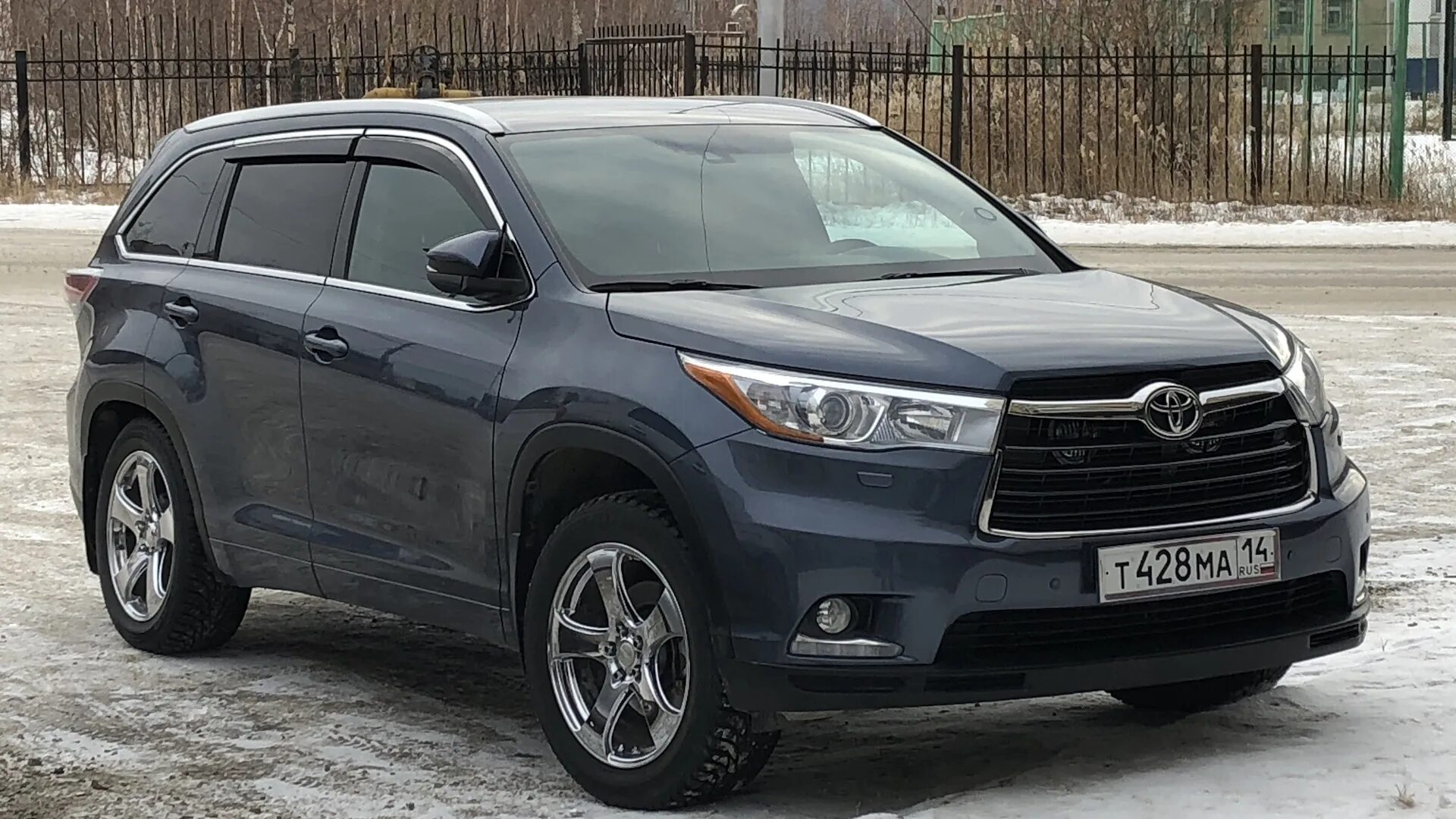 Хайлендер 3.3. Toyota Highlander xu50. Тойота хайлендер 2014. Toyota Highlander 2014. Toyota Highlander ux50.