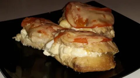 Куриные медальоны с сыром в духовке